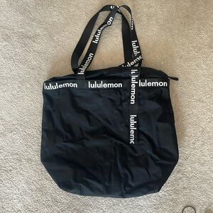 Lululemon tote bag, adjustable